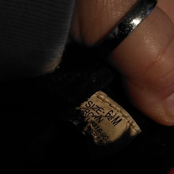 Shoes - Picture 7 of 7